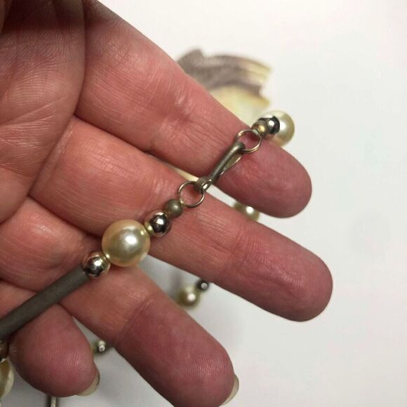 1098 Vintage seashell faux pearl iridescent Shell pendant Beach necklace 22" - Picture 3 of 3